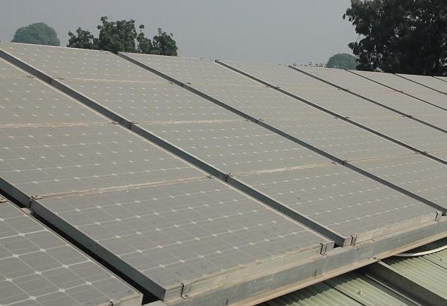 Dust on solar modules - HBOWA New Energy