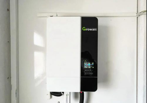 growatt off grid inverter hang on the wall